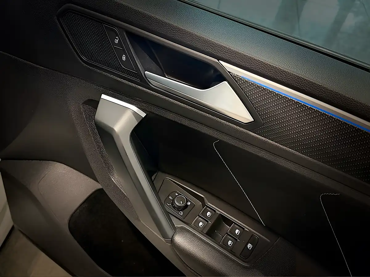 Used 2023 Volkswagen Tiguan R-Line Edition White - Interior and Exterior details 13