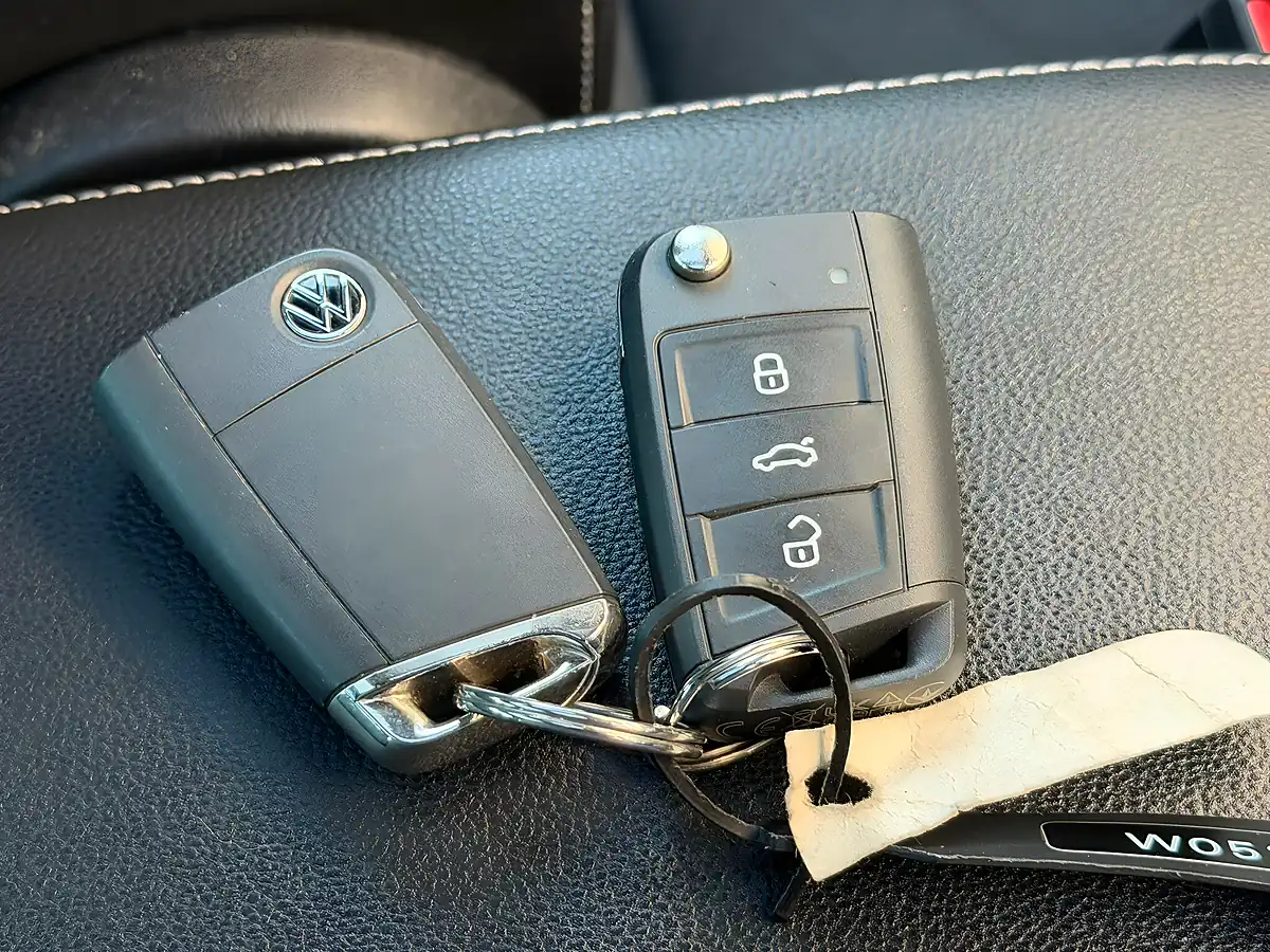 Used 2023 Volkswagen Tiguan R-Line Grey - Interior and Exterior details 15