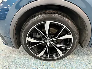 Used 2023 Volkswagen Tiguan R-Line Nightshade Blue - Interior and Exterior details 20