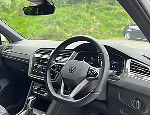 Used 2023 Volkswagen Tiguan R-Line Pure White - Interior and Exterior details 10