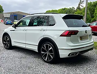 Used 2023 Volkswagen Tiguan R-Line Pure White - Interior and Exterior details 6