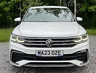 Used 2023 Volkswagen Tiguan R-Line Pure White - Interior and Exterior details 8