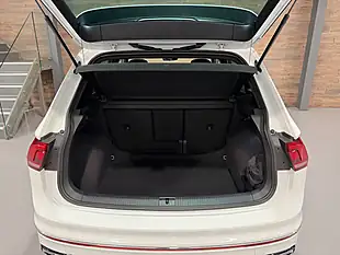 Used 2023 Volkswagen Tiguan R-Line White - Interior and Exterior details 15