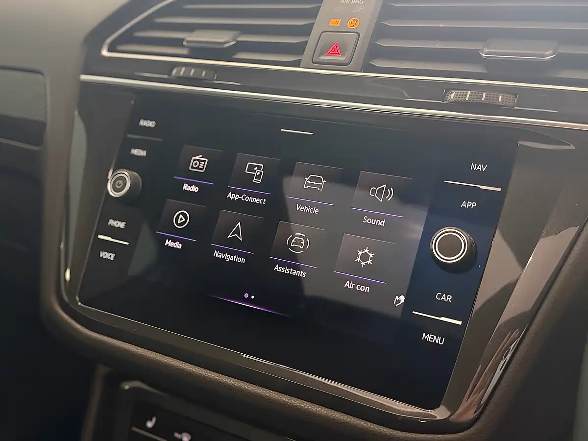 Used 2023 Volkswagen Tiguan R-Line White - Interior and Exterior details 18