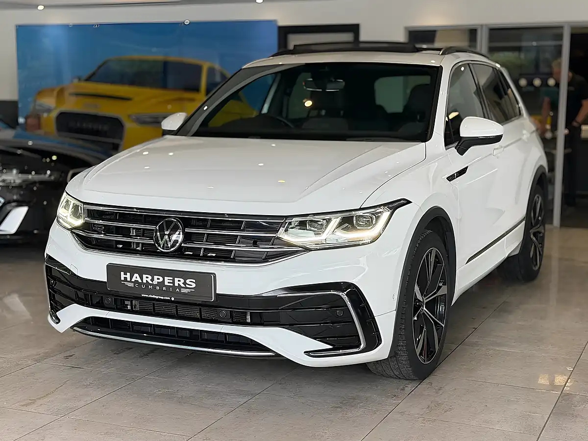 Used 2023 Volkswagen Tiguan R-Line White - Interior and Exterior details 3