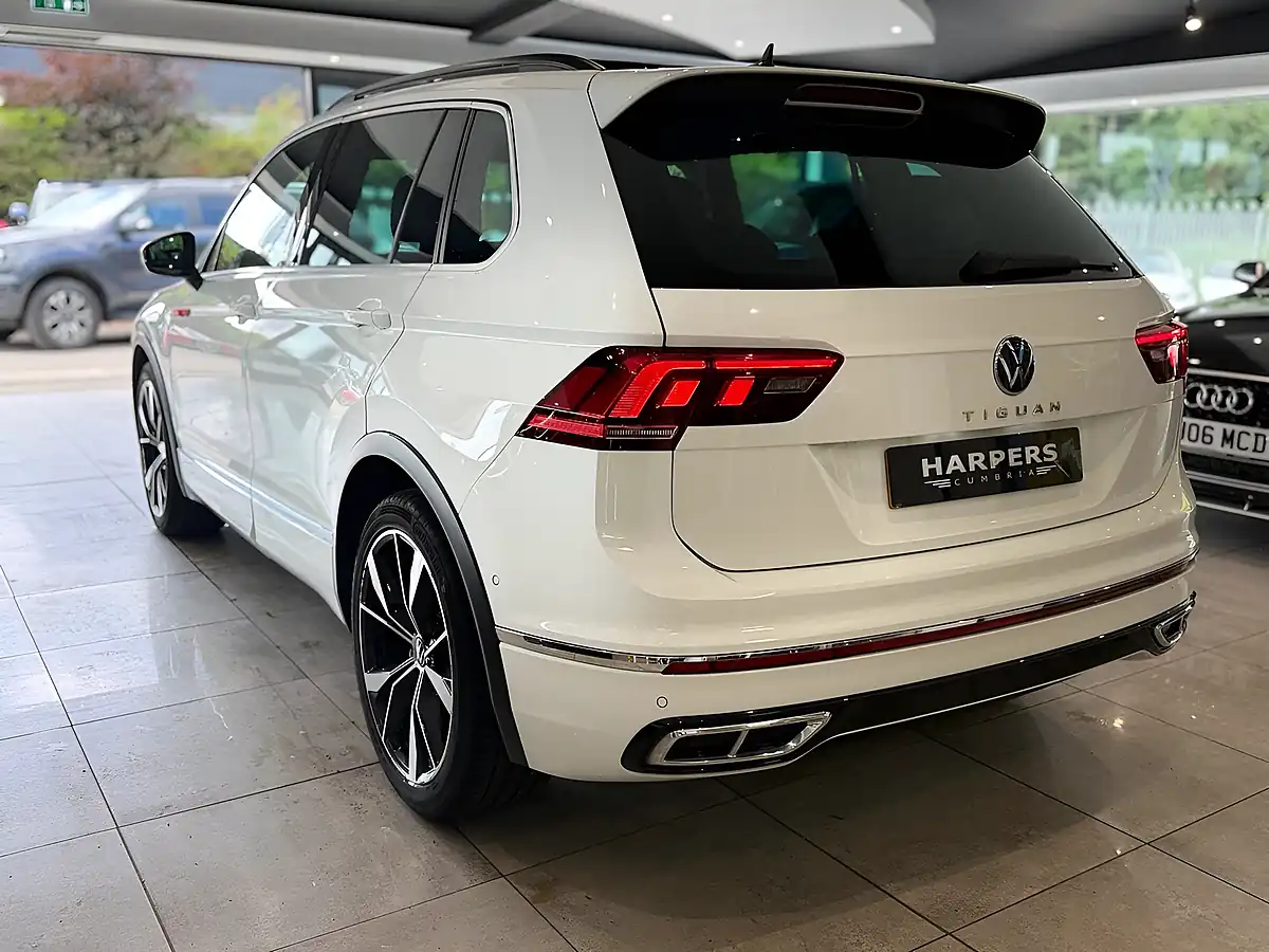 Used 2023 Volkswagen Tiguan R-Line White - Interior and Exterior details 6