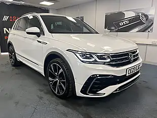 Used 2023 Volkswagen Tiguan R-Line White - Interior and Exterior details 3