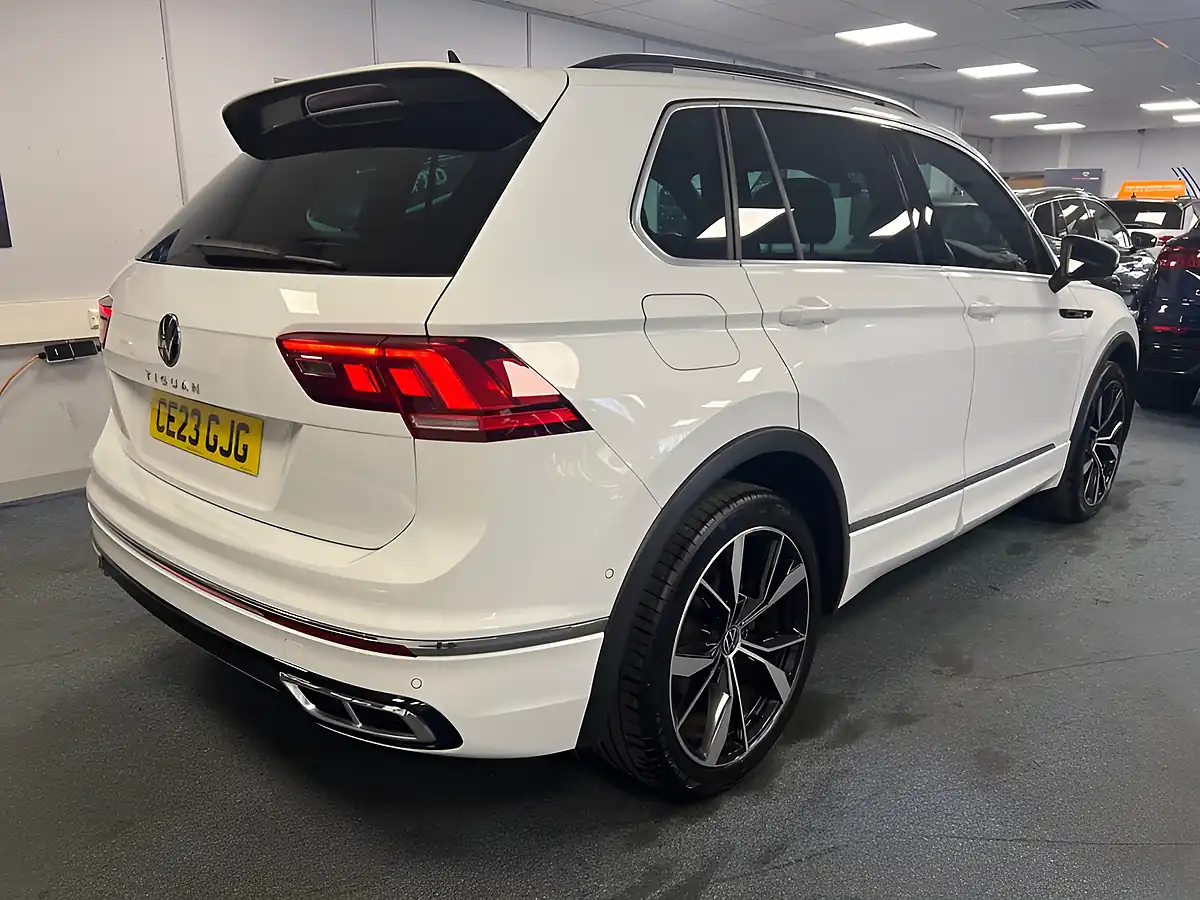 Used 2023 Volkswagen Tiguan R-Line White - Interior and Exterior details 6