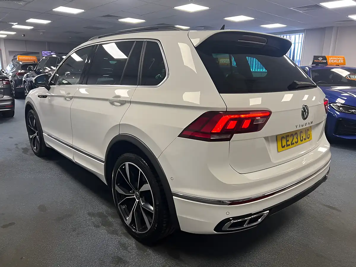 Used 2023 Volkswagen Tiguan R-Line White - Interior and Exterior details 8