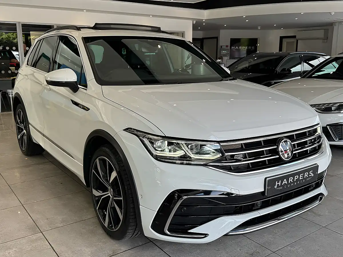 Used 2023 Volkswagen Tiguan R-Line White - Interior and Exterior details 11