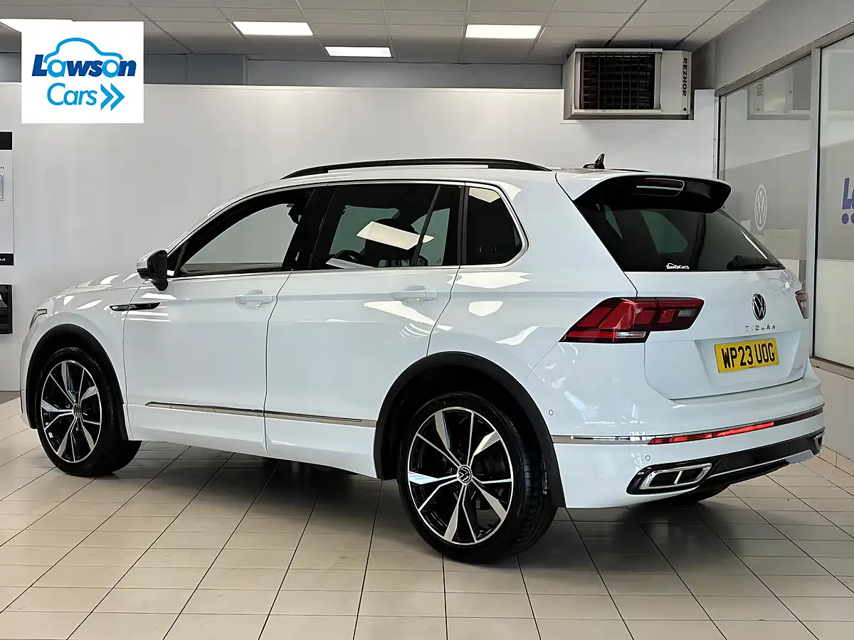 Used 2023 Volkswagen Tiguan R-Line White - Interior and Exterior details 4