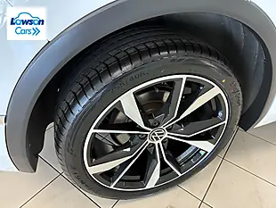 Used 2023 Volkswagen Tiguan R-Line White - Interior and Exterior details 7