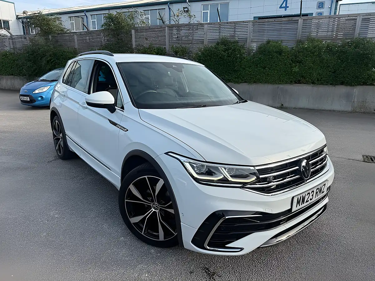 Used 2023 Volkswagen Tiguan R-Line White - Interior and Exterior details 10