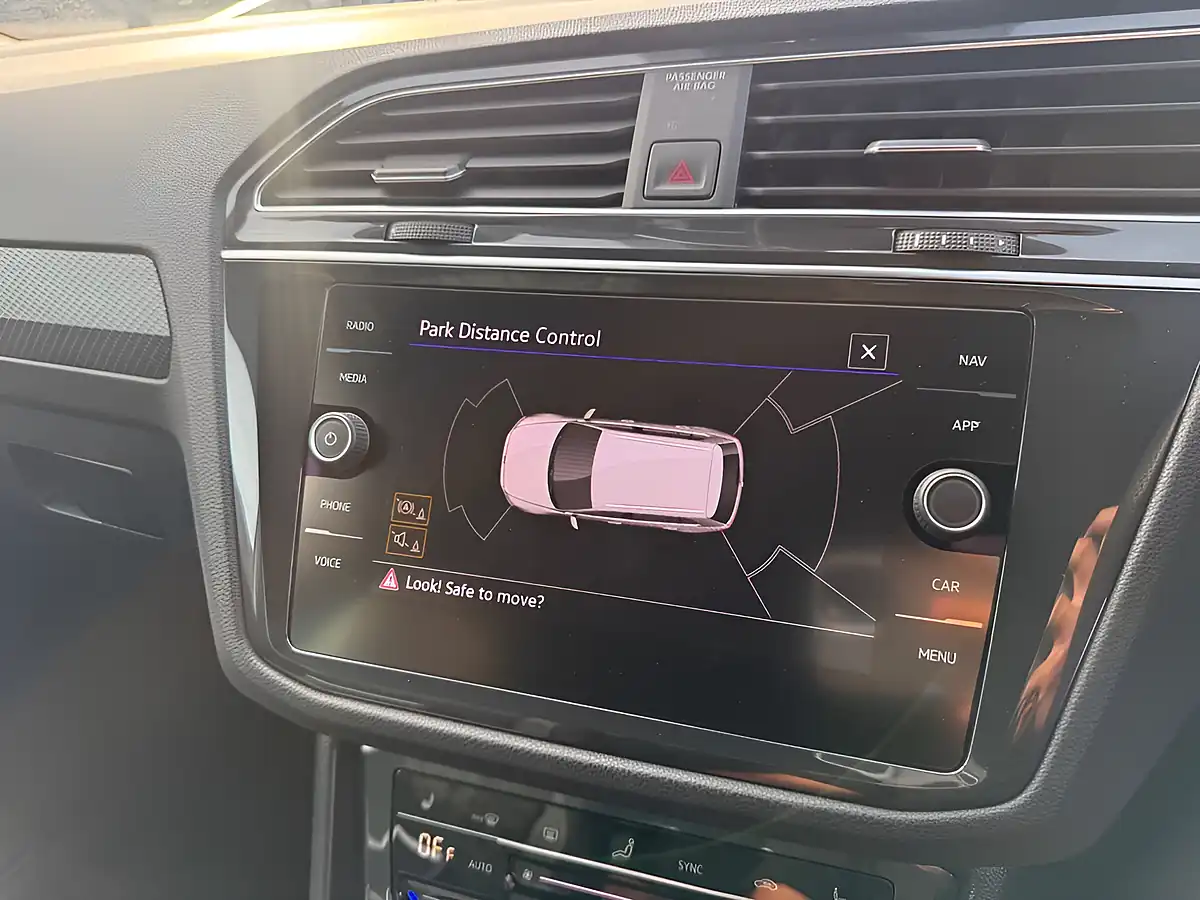 Used 2023 Volkswagen Tiguan R-Line White - Interior and Exterior details 14
