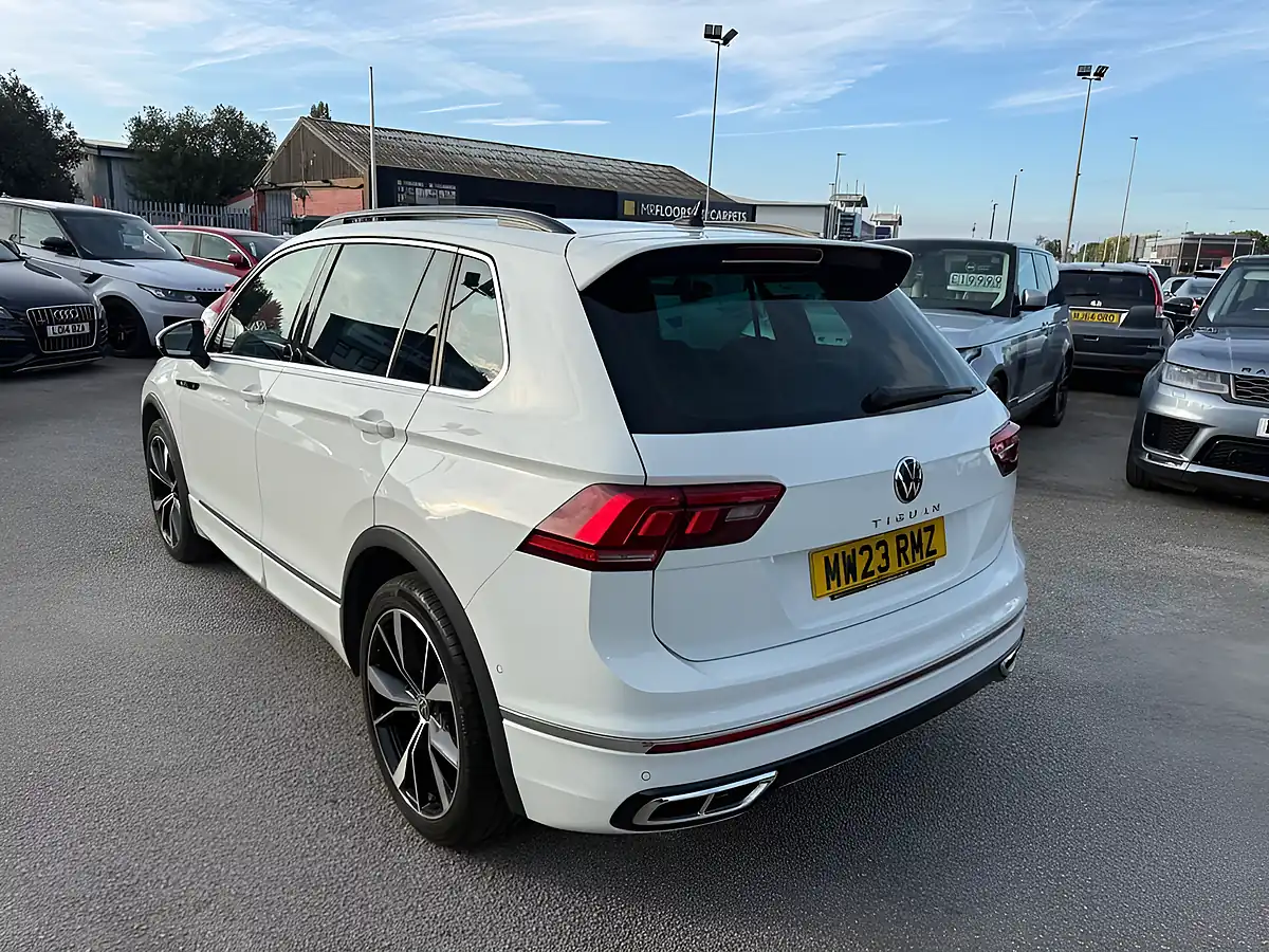 Used 2023 Volkswagen Tiguan R-Line White - Interior and Exterior details 5