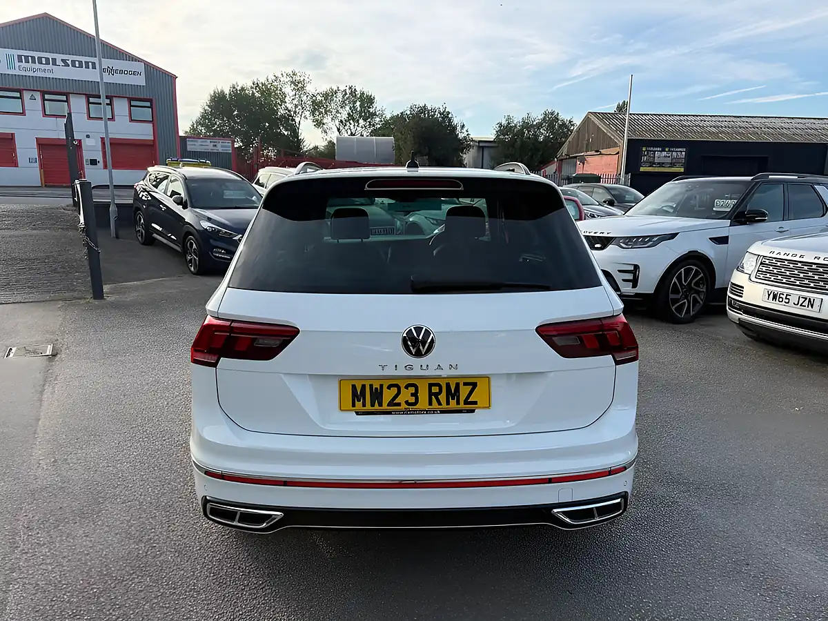 Used 2023 Volkswagen Tiguan R-Line White - Interior and Exterior details 6