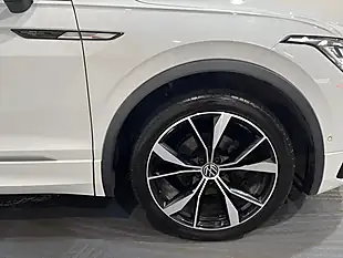 Used 2023 Volkswagen Tiguan R-Line White - Interior and Exterior details 10