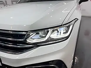 Used 2023 Volkswagen Tiguan R-Line White - Interior and Exterior details 6