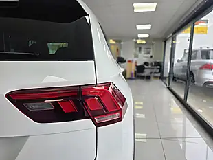 Used 2023 Volkswagen Tiguan R-Line White - Interior and Exterior details 18