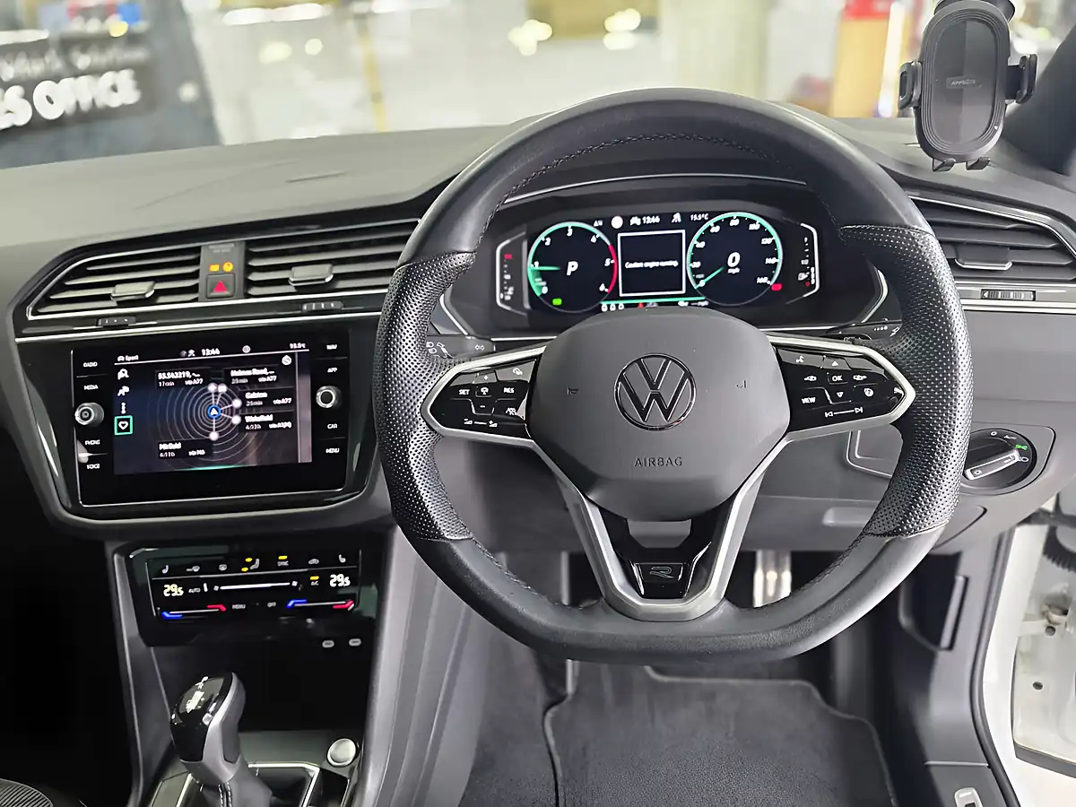 Used 2023 Volkswagen Tiguan R-Line White - Interior and Exterior details 19