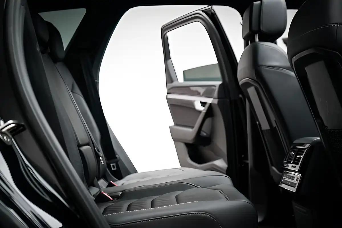 Used 2023 Volkswagen Touareg Black Edition Black - Interior and Exterior details 15
