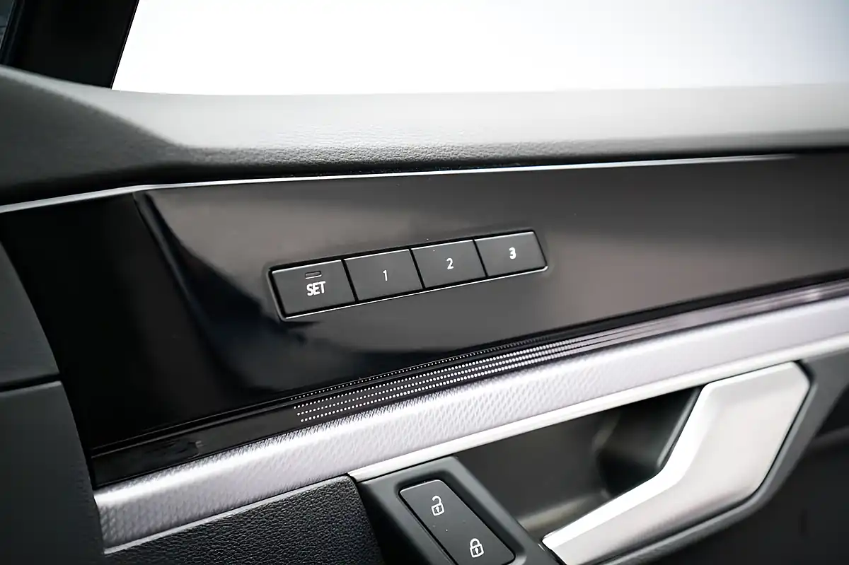 Used 2023 Volkswagen Touareg Black Edition Black - Interior and Exterior details 16