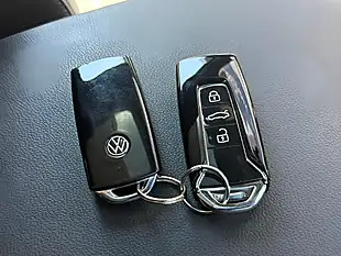 Used 2023 Volkswagen Touareg Black Edition White - Interior and Exterior details 15