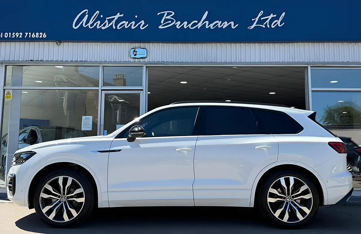 Used 2023 Volkswagen Touareg Black Edition White - Interior and Exterior details 2