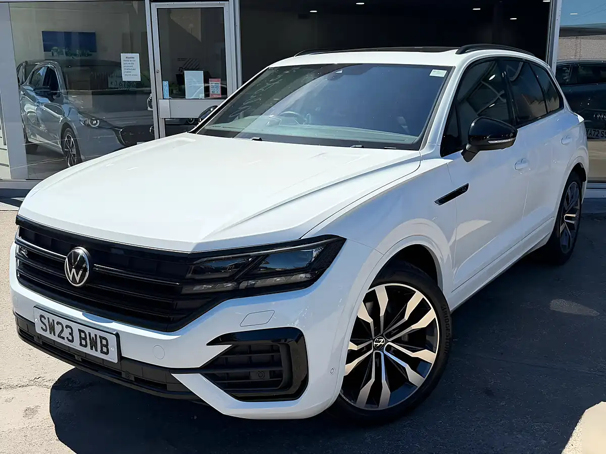 Used 2023 Volkswagen Touareg Black Edition White - Interior and Exterior details 4