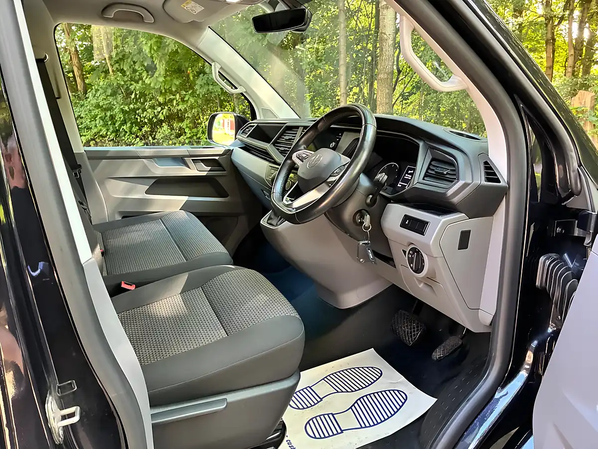Used 2023 Volkswagen Transporter Highline Black - Interior and Exterior details 14