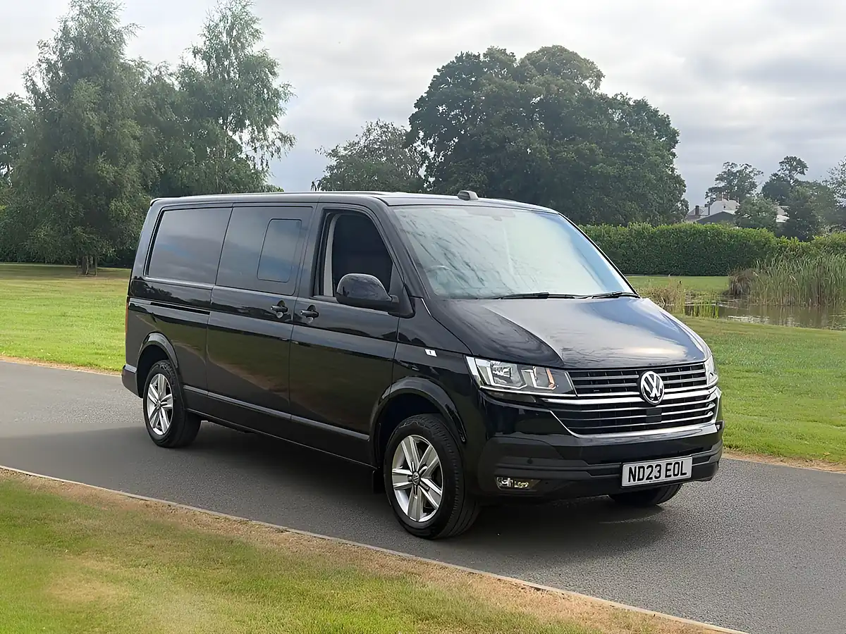 Used 2023 Volkswagen Transporter Highline Kombi Double Cab Black - Interior and Exterior details 2