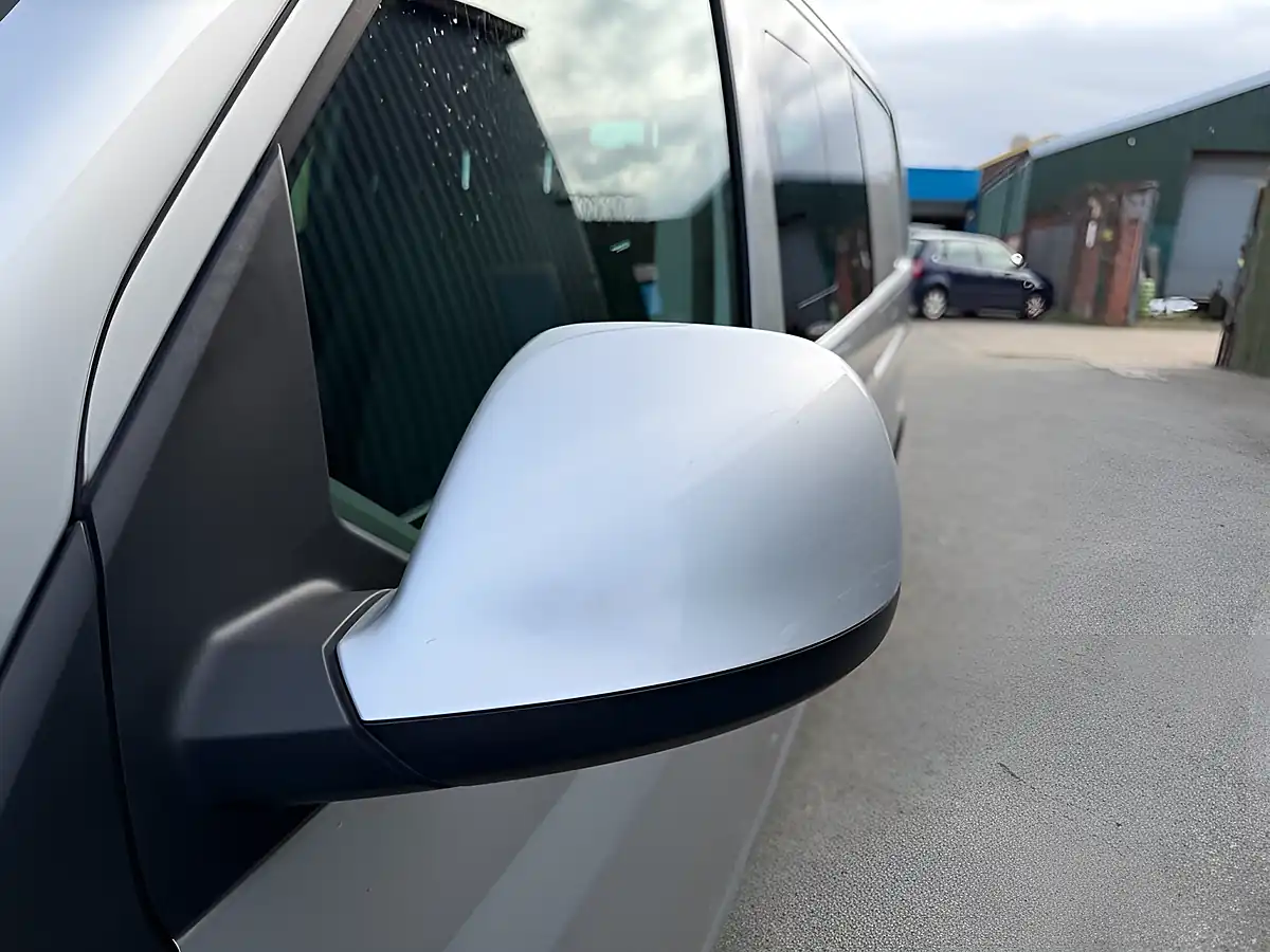Used 2023 Volkswagen Transporter Highline Kombi Double Cab Silver - Interior and Exterior details 18