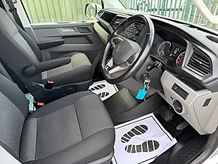 Used 2023 Volkswagen Transporter Highline Kombi Double Cab Silver - Interior and Exterior details 4
