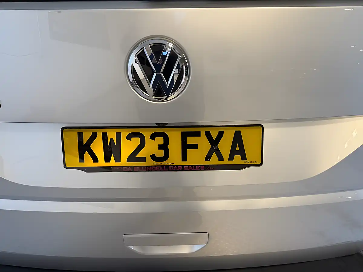 Used 2023 Volkswagen Transporter Highline Silver - Interior and Exterior details 16
