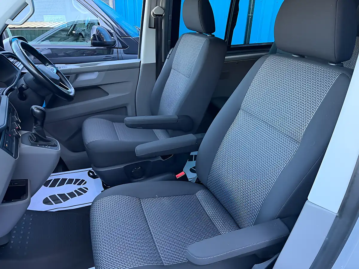 Used 2023 Volkswagen Transporter Highline Silver - Interior and Exterior details 7