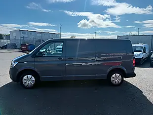 Used 2023 Volkswagen Transporter Startline Grey - Interior and Exterior details 4