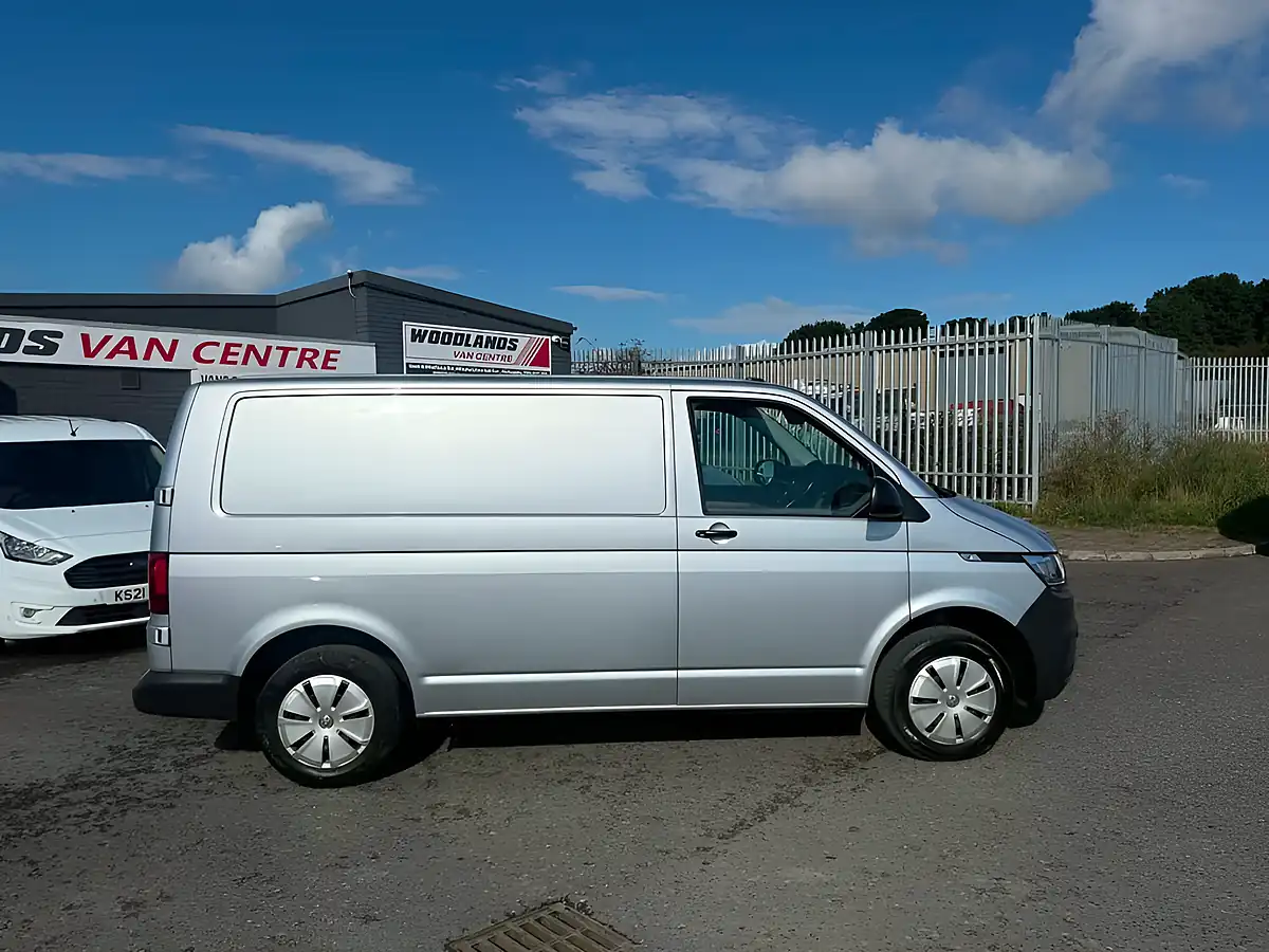 Used 2023 Volkswagen Transporter Startline Silver - Interior and Exterior details 10