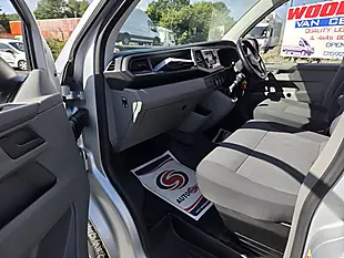 Used 2023 Volkswagen Transporter Startline Silver - Interior and Exterior details 9