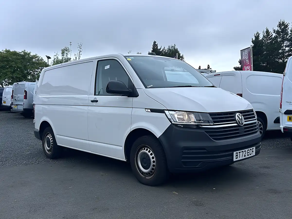 Used 2023 Volkswagen Transporter Startline White - Interior and Exterior details 10