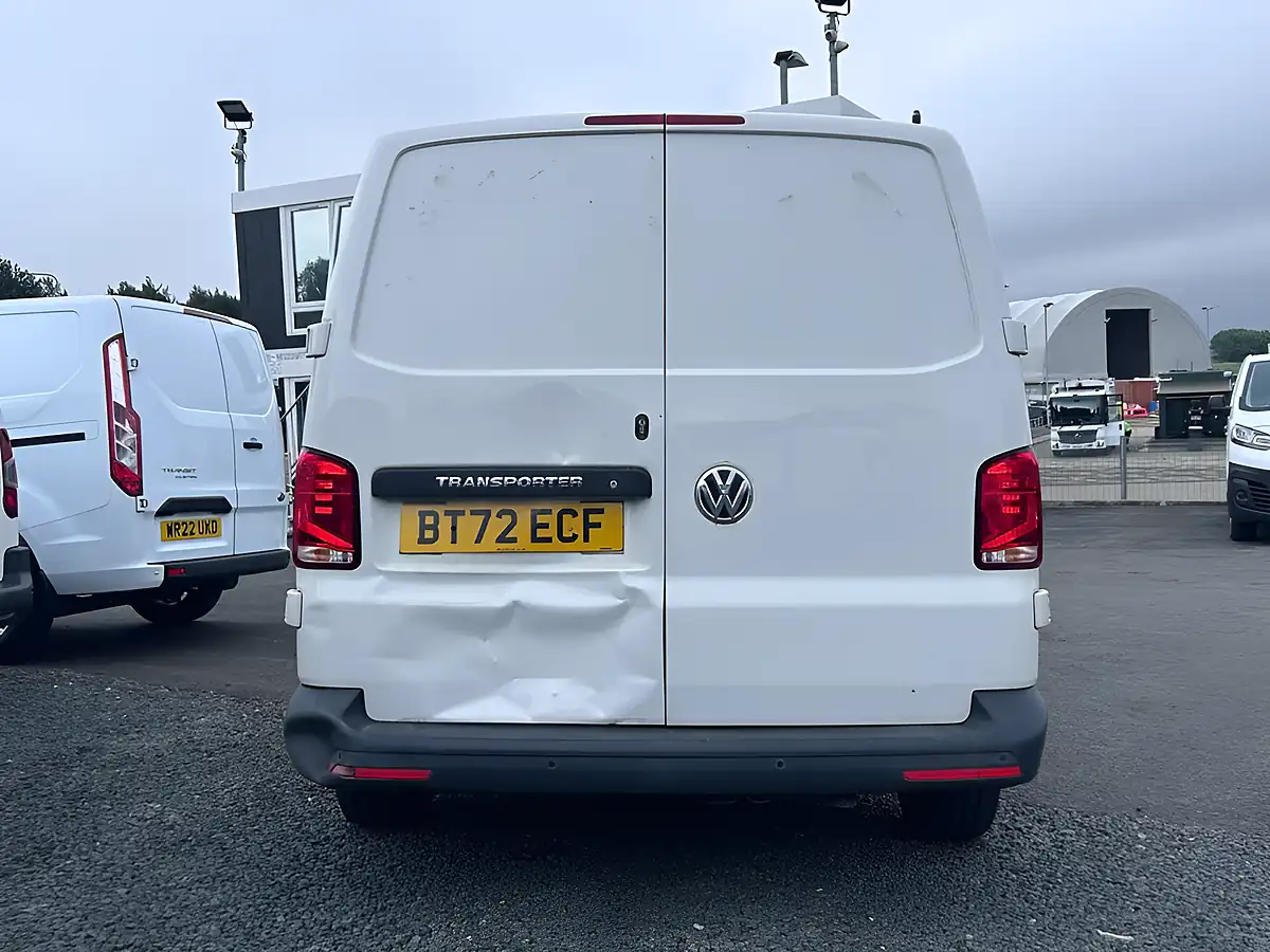 Used 2023 Volkswagen Transporter Startline White - Interior and Exterior details 4
