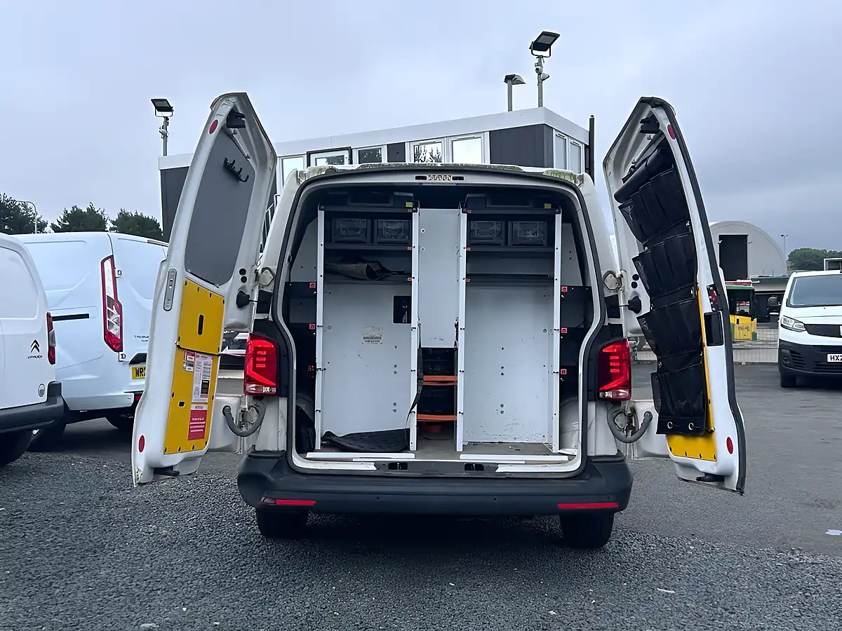 Used 2023 Volkswagen Transporter Startline White - Interior and Exterior details 5