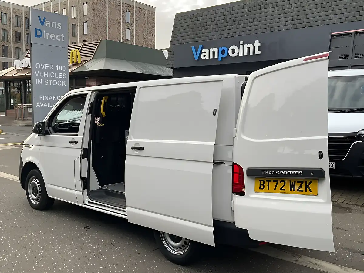 Used 2023 Volkswagen Transporter Startline White - Interior and Exterior details 9