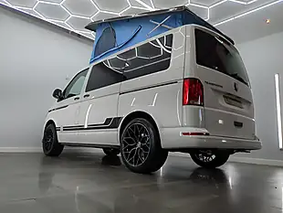 Used 2023 Volkswagen Transporter T28 Crowther Topline Candy White - Interior and Exterior details 3