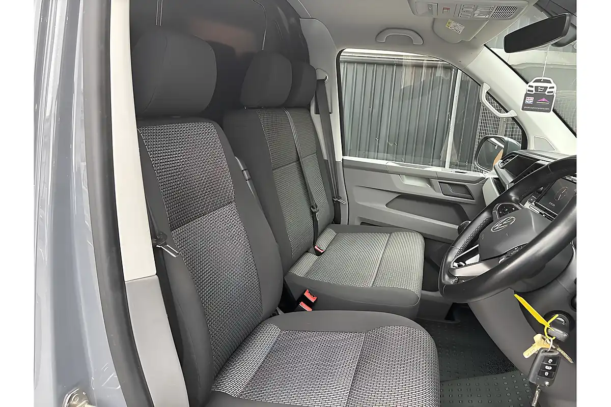 Used 2023 Volkswagen Transporter T30 Highline Lwb Grey - Interior and Exterior details 14
