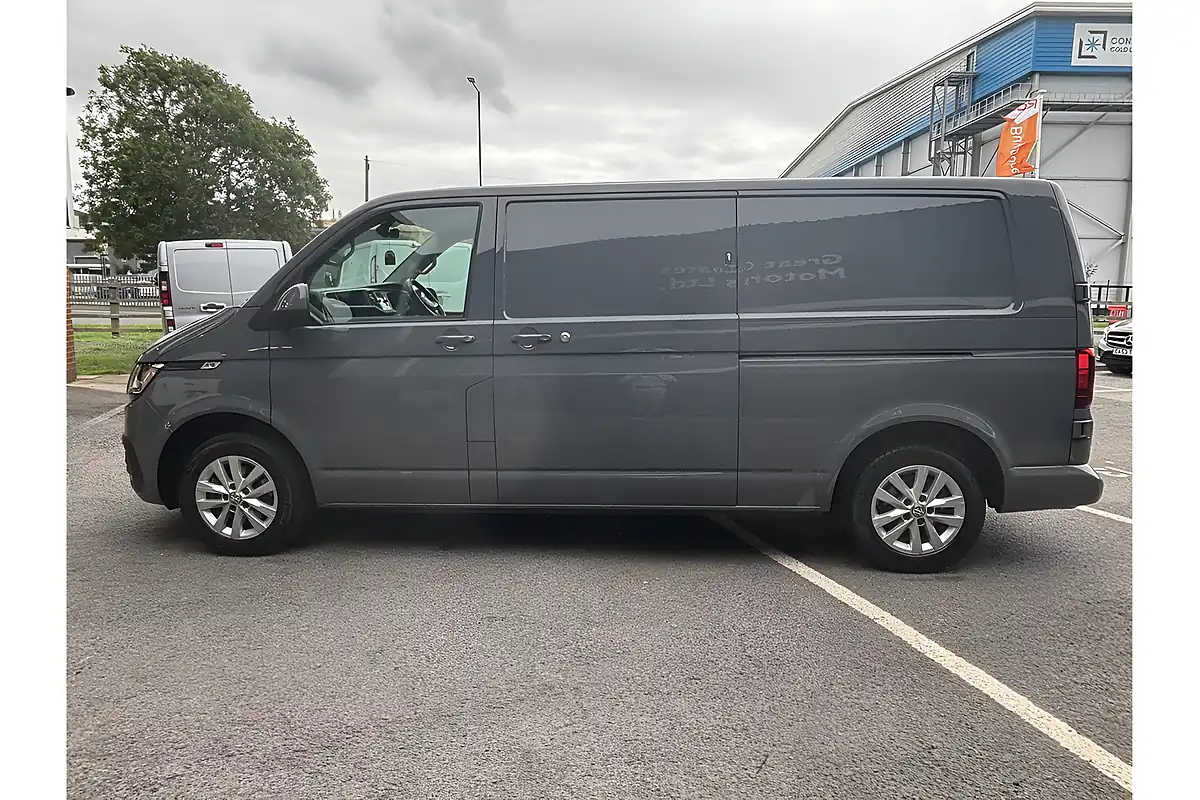 Used 2023 Volkswagen Transporter T30 Highline Lwb Grey - Interior and Exterior details 9