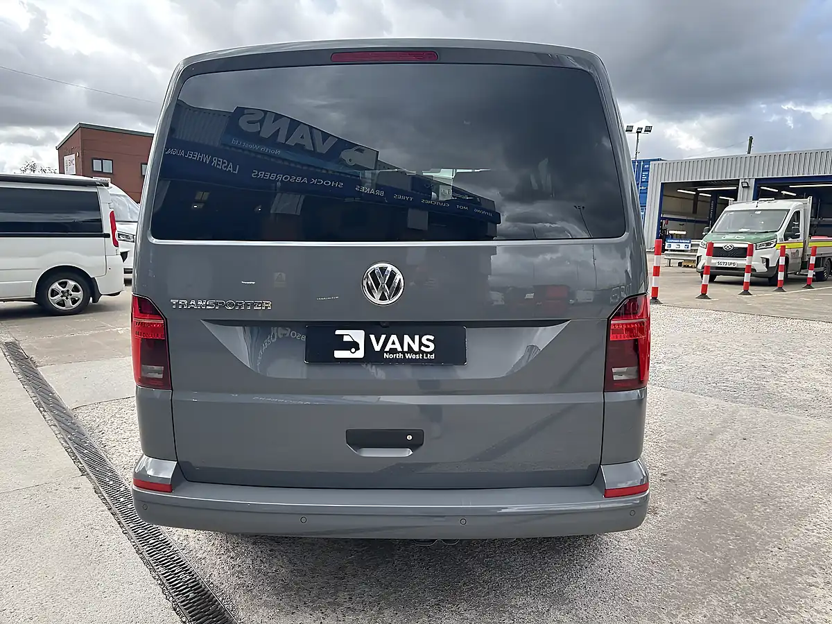 Used 2023 Volkswagen Transporter T32 Highline Grey - Interior and Exterior details 4