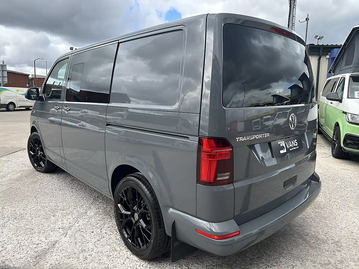 Used 2023 Volkswagen Transporter T32 Highline Grey - Interior and Exterior details 5