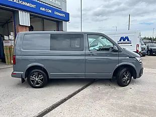 Used 2023 Volkswagen Transporter T32 Highline Grey - Interior and Exterior details 7