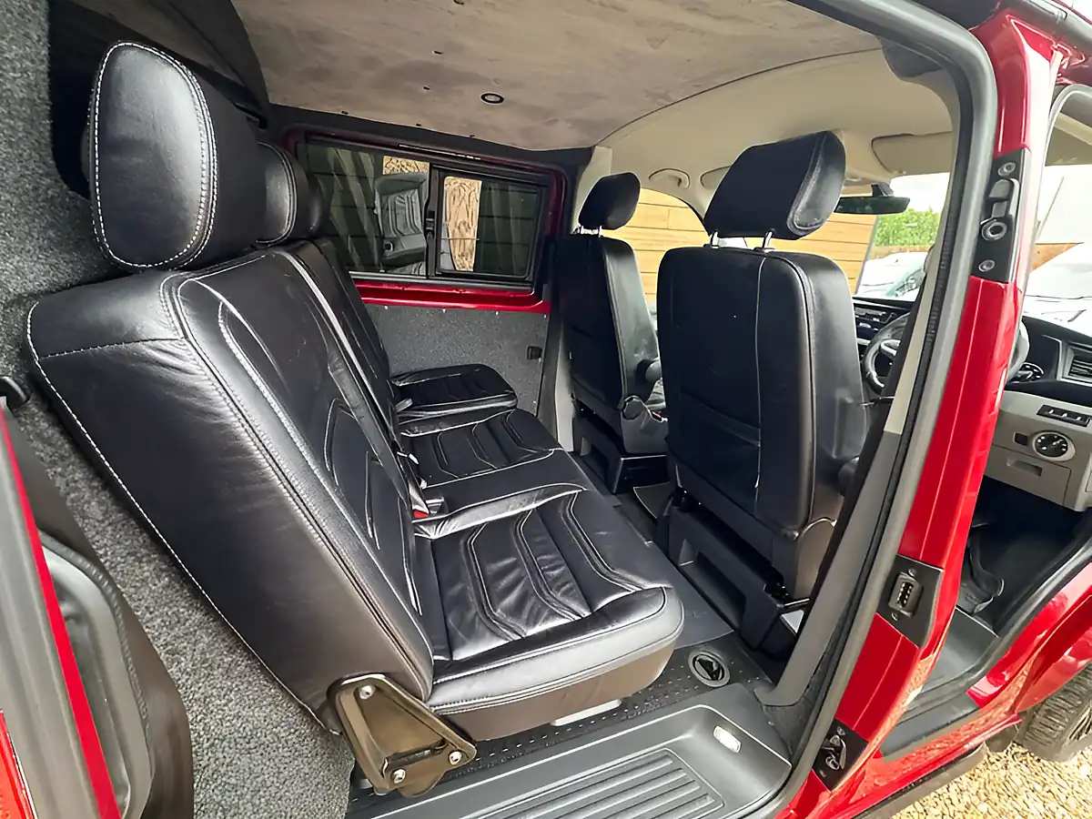 Used 2023 Volkswagen Transporter T32 Highline Red - Interior and Exterior details 11