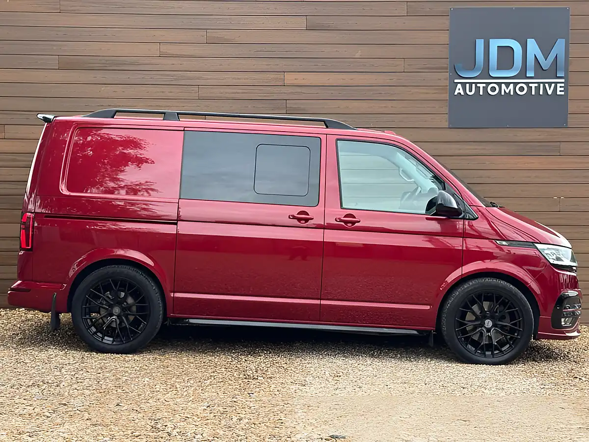 Used 2023 Volkswagen Transporter T32 Highline Red - Interior and Exterior details 2